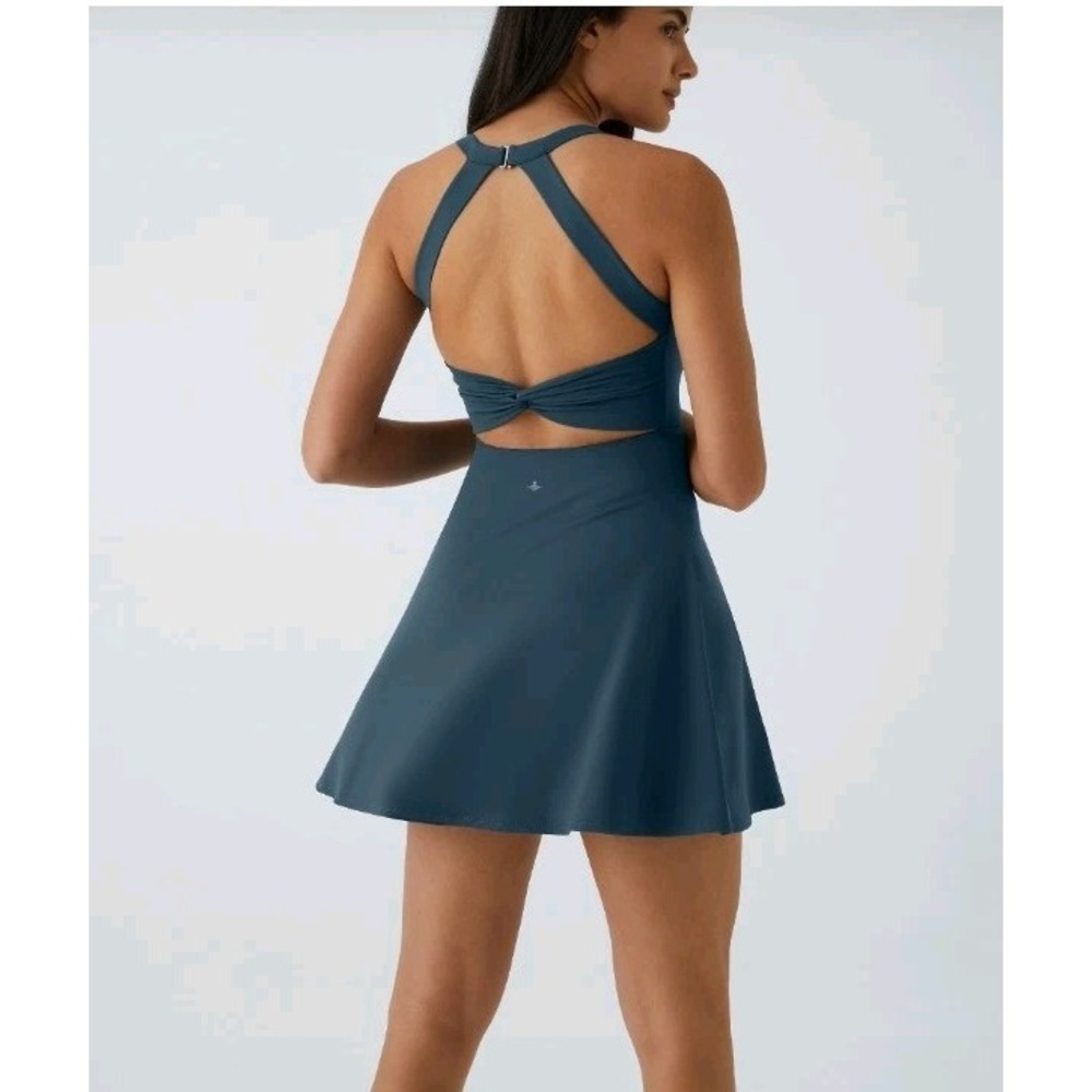 Halara Softly Zero Airy Backless Twisted Flare Active Dress Size Medium Tennis